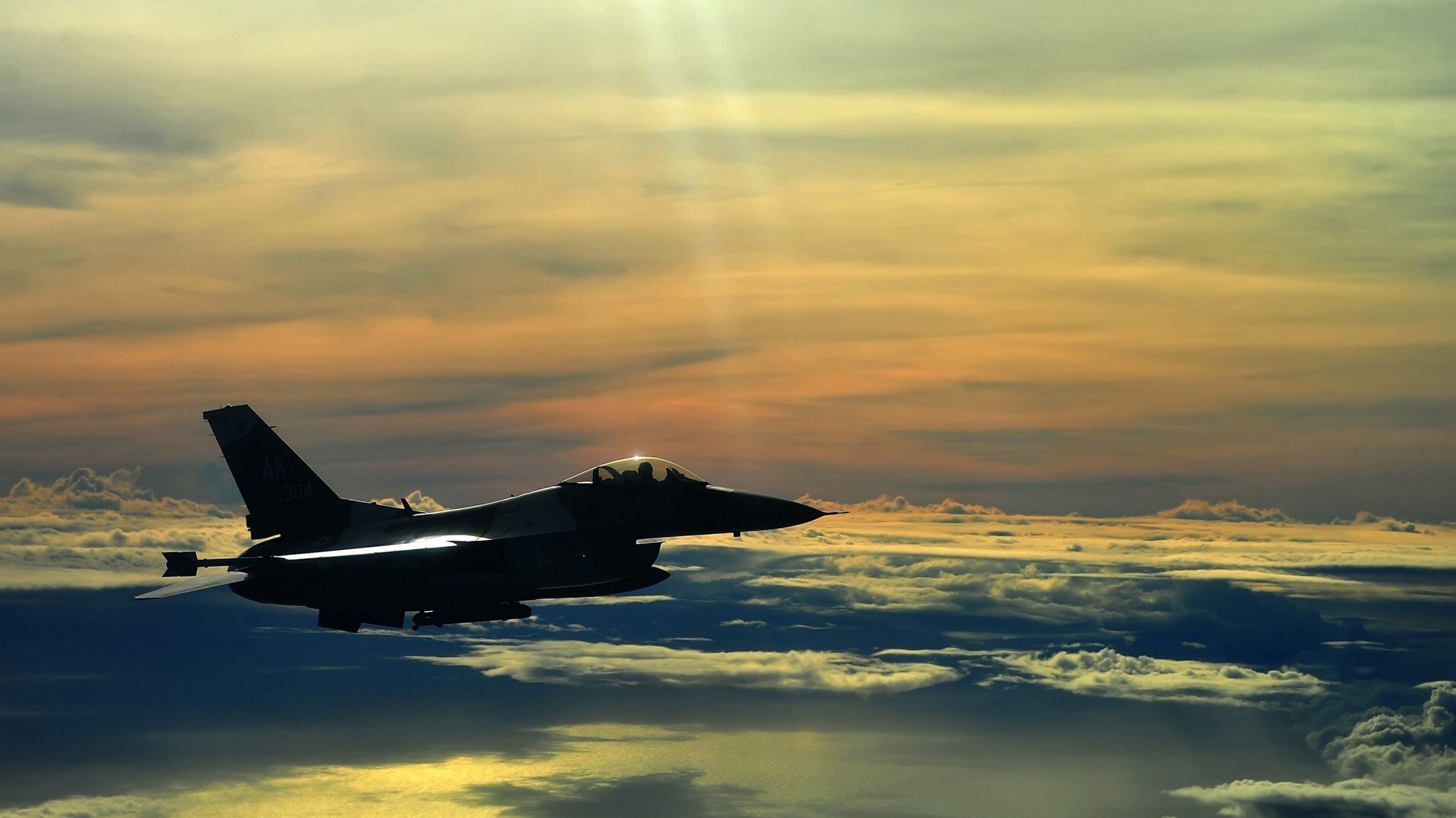 蝶泳滑行时间占比提高明显，蝶泳时间对照表