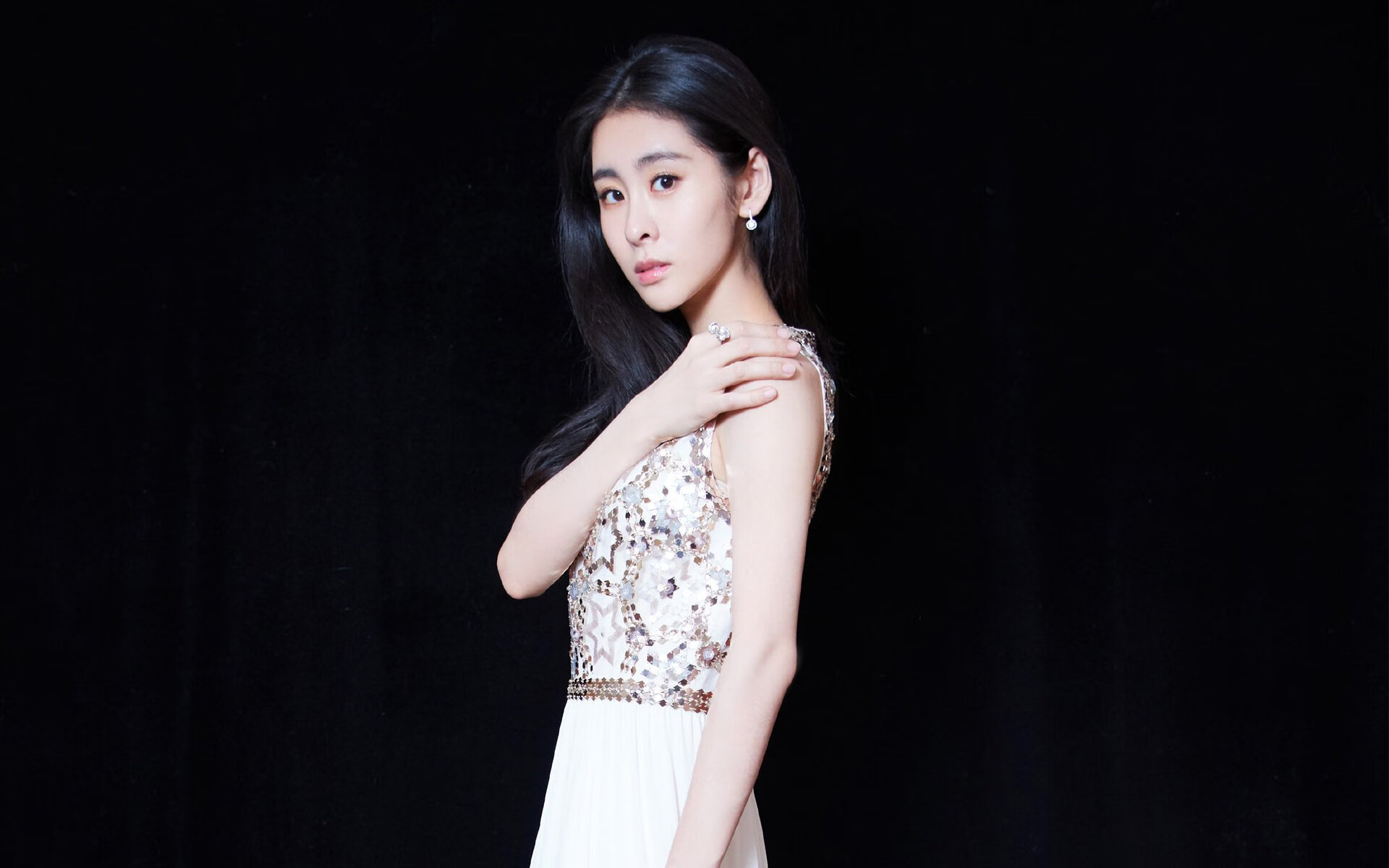 九游娱乐网站-中甲联赛开展绿色出行倡议推动低碳赛事建设，绿色低碳出行标语